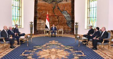 الرئيس السيسى يستقبل الأمير "رحيم" رئيس شبكة الآغا خان للتنمية ويهنئه بمنصبه ويشيد بإسهامات والده فى دعم التنمية وحفظ التراث الإسلامى.. الرئيس: حياة كريمة و100 مليون صحة تجسد رؤية مصر 2030 للاستثمار فى الإنسان