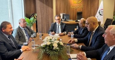 قيادات الجبهة الوطنية تجتمع لمناقشة الاستعدادات لانتخابات النواب.. رئيس الحزب: اختيار المرشحين يتم وفق معايير موضوعية لضمان أفضل تمثيل.. والقصير: نخوض المعركة الانتخابية بنزاهة والتزام كامل بالقواعد القانونية