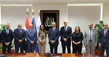 وزير الاتصالات: تراخيص إنترنت الأشياء للسيارات بداية جديدة للنقل الذكي في مصر