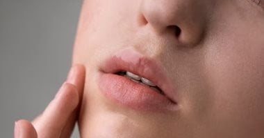 وصفات طبيعية لتفتيح منطقة الذقن وتوحيد لون البشرة