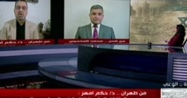 باحث: إسرائيل تسعى لإنهاء نظام طهران وأمريكا تميل للتوافق معه