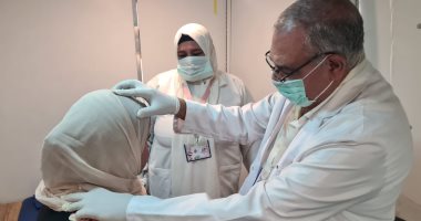 الكشف على 1271 مواطناً خلال قافلة طبية مجانية بالبحيرة