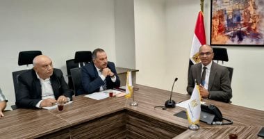نائب وزير الإسكان يُتابع موقف مشروعات الصرف الصحى ضمن "مشروع الصرف المتكامل"