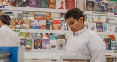 جيل Z بمعرض الرياض الدولى للكتاب ينجذب لـ مقدمة ابن خلدون ودوستويفسكى