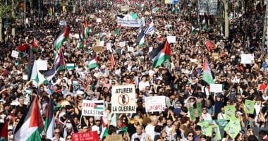 مظاهرات حاشدة فى برشلونة ومدن إسبانية لدعم غزة ضد إسرائيل.. صور