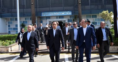 رئيس الوزراء يتفقد بعض مصانع الأدوية المطورة التابعة لوزارة قطاع الأعمال العام