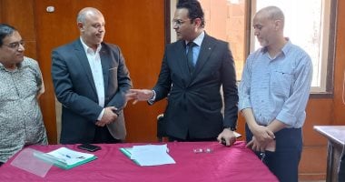 وكيل صحة سوهاج يتابع أعمال لجنة الكشف الطبي للمرشحين المحتملين لمجلس النواب