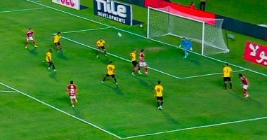 15 دقيقة.. الأهلى يبحث عن أول أهدافه أمام كهرباء الإسماعيلية والنتيجة 0-0