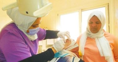 الكشف الطبى على 1636 مريض بقافلة طبية مجانية فى العاشر من رمضان
