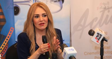 إيمان جمجوم: "دهب" الأقرب لقلب والدتى فيروز واعتزالها كان قرارًا ذكيًا