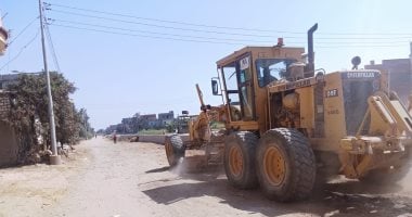 إنشاء حائط ساند بطريق الفيروز وتمهيد طرق مطوبس فى كفر الشيخ