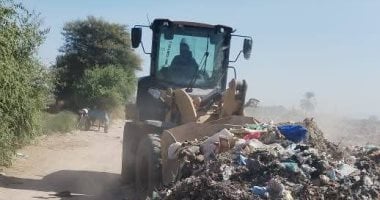 رفع 40 طن قمامة ومخلفات صلبة بمركز دار السلام فى سوهاج