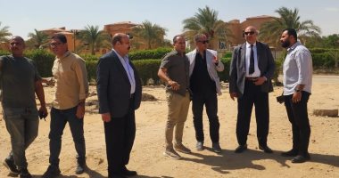 وزير الإسكان يوجه بضرورة وضع برامج زمنية محددة لمتابعة ملف توفيق أوضاع الأراضى