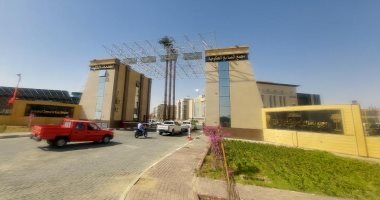 محافظ الوادي الجديد يستقبل هؤلاء الضيوف للمشاركة باحتفالات عيد المحافظة القومى