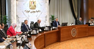 رئيس الوزراء يتابع موقف مشروعات تطوير البُنى التحتية وأنظمة التأمين بالمطارات