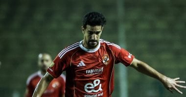 بن رمضان ينجو من خطة الأهلي لغربلة الأجانب بعد تعيين توروب