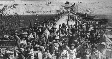 سعيد الشحات يكتب: ذات يوم 6 أكتوبر 1973.. مكبرات الصوت فى «المركز 10» تعلن عبورنا قناة السويس والسادات يتصل بالسفير السوفيتى مهللا: «أولادى راكبين خط بارليف» ويتلقى منه رسالة كاذبة منسوبة لحافظ الأسد