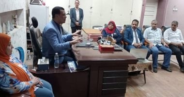 مدير تعليم سوهاج يشدد على أهمية بناء قاعدة بيانات شاملة لجميع المدارس الخاصة