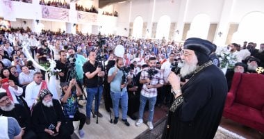 البابا تواضروس الثانى يتفقد 3 قرى بإيبارشية أسيوط