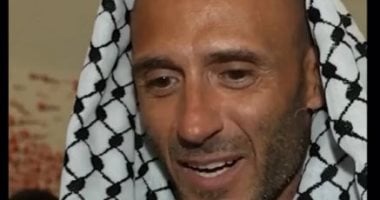 ناشط إيطالى ضمن أسطول الصمود يعلن اعتناقه الإسلام داخل سجون إسرائيل