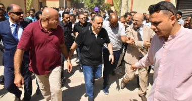 محافظ أسيوط يفتتح المرحلة الأولى من تطوير منطقة المصلى بإعادة تأهيل 180 منزلا