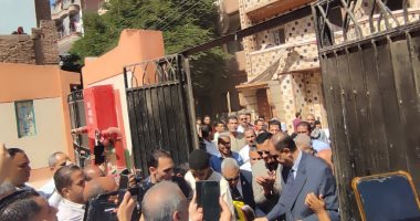 محافظ سوهاج يفتتح مدرسة الشهيد هشام جابر بقرية الصوامعة غرب فى طهطا.. صور