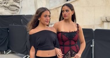 كنزي وجنا دياب تحضران عرض أزياء إيلي صعب لربيع وصيف 2026 في باريس