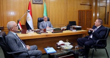 محافظ الإسماعيلية يستقبل الرئيس التنفيذى لشركة ابدأ إديو الذراع التدريبى لوزارة العمل