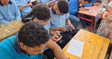 طلاب الثانوى العام والبكالوريا يسجلون الدخول على منصة كيريو لدراسة البرمجة.. صور