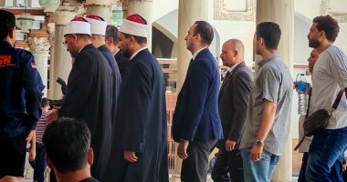 وصول المفتى إلى الجامع الأزهر لأداء صلاة الجنازة على الدكتور أحمد عمر هاشم