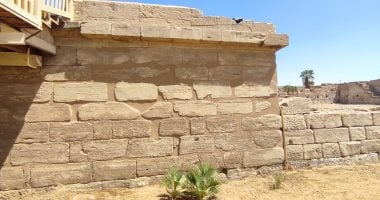 "اليوم السابع" يرصد كيف سجلت النقوش الفرعونية ارتفاعات منسوب النيل على مدار الأسرات المصرية.. النقوش رصدت منسوب النهر فى عصور 17 ملكا.. والبعثات كشفت عن سد حجرى أمام الكرنك بطول 360 مترا لصد مياه الفيضان.. صور