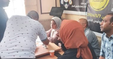رئيس حى وسط الإسكندرية تتسلم مهام المنصب وتعقد أول لقاء جماهيرى