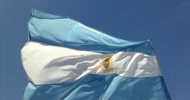 الأرجنتين تلغي مؤقتا الضرائب على صادرات الألومنيوم والصلب ومشتقاته