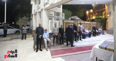 أبورجيلة ومحمود سعد على رأس رموز الزمالك لتقديم العزاء فى وفاة سمير محمد على