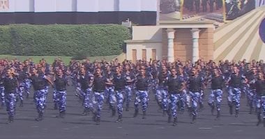 طلاب وطالبات كلية الشرطة يقدمون عروض الكفاءة القتالية أمام الرئيس السيسى