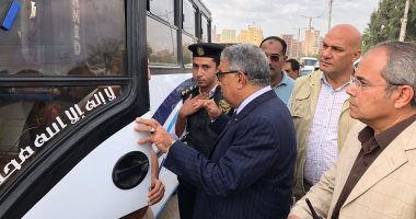 محافظ الدقهلية يفاجئ السائقين بموقف جديلة ويحذرهم من تقسيم الخطوط