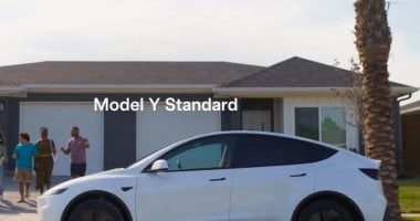 تسلا تكشف عن نسخ Standard أقل سعرًا من Model 3 وModel Y