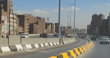 وزارة النقل تبدأ عزل حارات الأتوبيس الترددى أعلى الطريق الدائرى.. صور