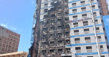 تفحم 3 سيارات فى حريق مستشفى بالإسكندرية وإخلاء جميع المرضى.. فيديو