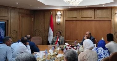اجتماع بقنا لمراجعة محاضر تقسيم المناطق السكنية تنفيذا لقانون الإيجار الجديد