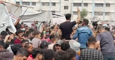 شاهد فرحة تعم فلسطين بعد نجاح اتفاق شرم الشيخ وبدء تنفيذ بنوده.. فيديو