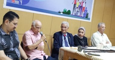 نادى أدب مصر الجديدة يحتفى بالناقد والأديب الكبير يوسف نوفل.. صور
