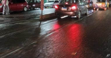 أمطار مسائية يصاحبها رياح تضرب الإسكندرية.. فيديو