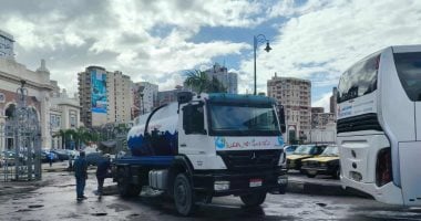 أمطار متوسطة فى الإسكندرية وتمركز لسيارات الصرف الصحى.. مباشر