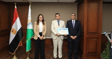 محافظ الجيزة يكرم أوائل الدورات التدريبية عن العام 2024 / 2025