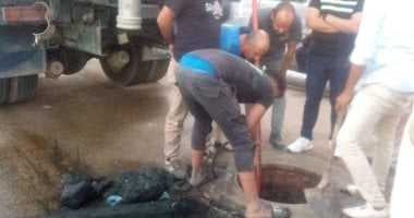 تطهير شبكات الصرف الصحى بأسوان على مدار 12 ساعة
