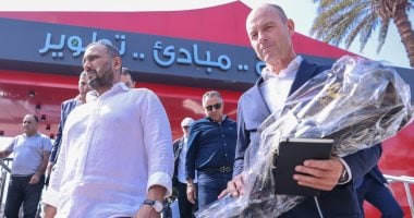 ياس سوروب مدرب الأهلى الجديد يصل النادي