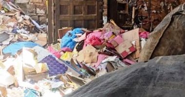 غلق مخزن خردة مخالف لضبط نفايات طبية به بأسوان