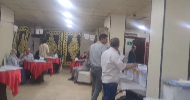 إقبال الأطباء على انتخابات التجديد النصفى بنقابة الشرقية