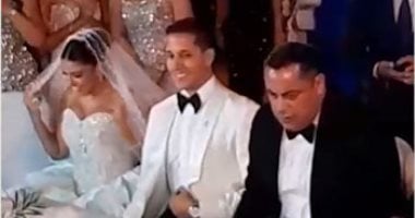يوم الوفاء.. رجال الدولة والفن يشاركون أسرة الشهيد محمد مبروك فرحتهم بزفاف ابنته فى ليلة ساهرة على ضفاف نيل القاهرة.. الحفل يجمع رموز المجتمع.. حضور أبطال مسلسل الاختيار.. وإياد نصار: باعتبرهم أسرتى (صور)
